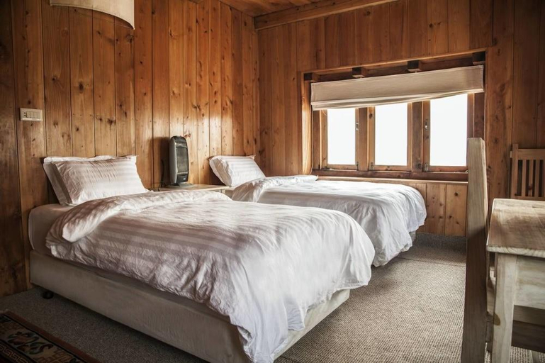 Bedroom 2, Kyirmu Lodge Phaplu, Sagarmatha