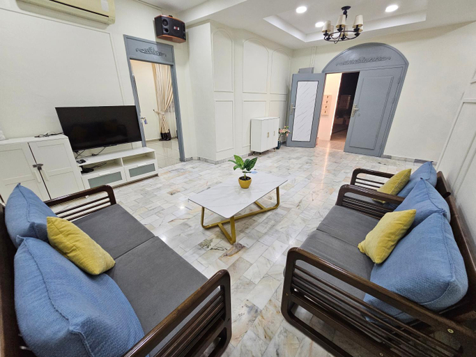 Others 5, WARNI 45 Whole Or Room, Muar