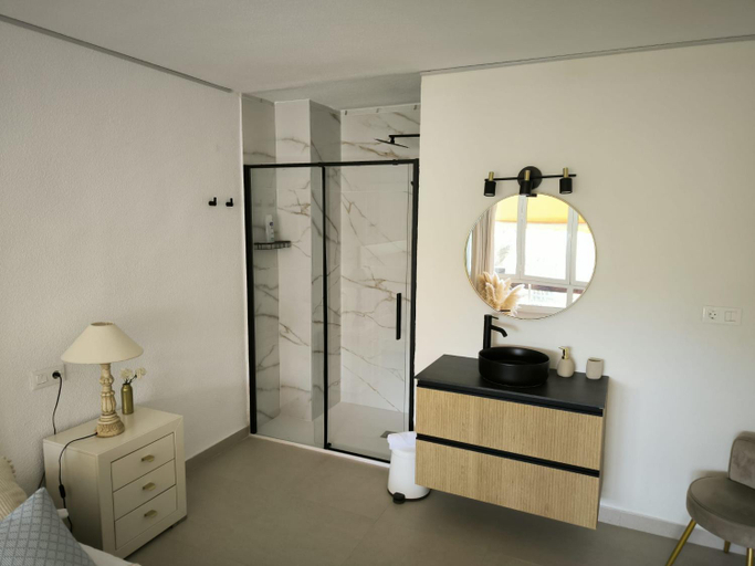 Others 4, family apartment near of beach, Alicante