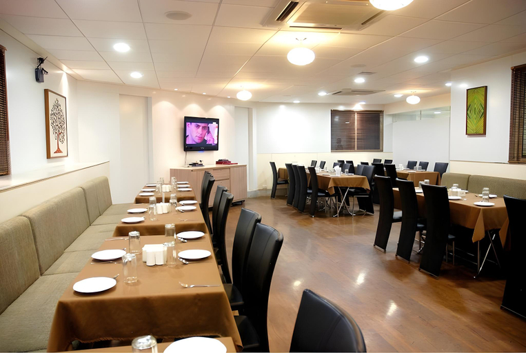 Food & Drinks 5, Executive Tamanna Hotel, Pune