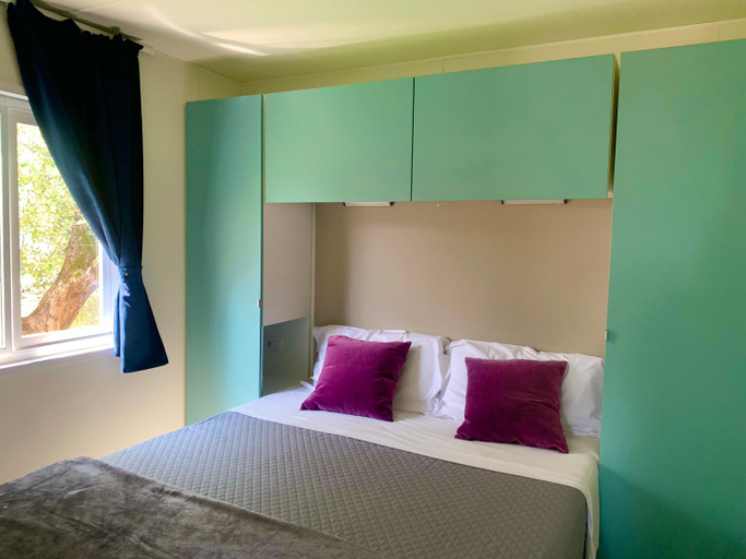 Bedroom 3, Colombaia Village, Brescia