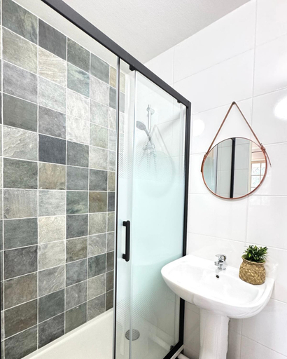 Bathroom 3, Studio Platanes 1 - Proche Disneyland - Parking gratuit - Meaux, Seine-et-Marne