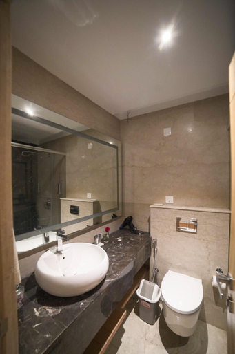Bathroom 3, BNGV Grandeur Hotel & Banquets, Bangalore