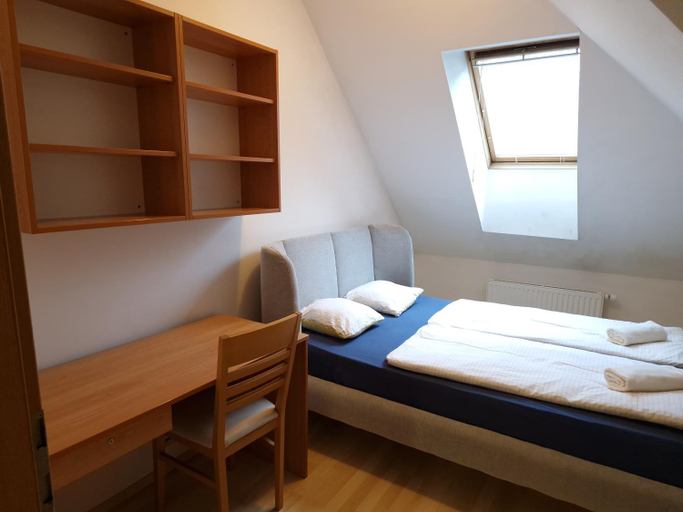 Others 3, Glinska rooms, Ljubljana