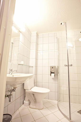 Bathroom 4, Skogstad Hotel, Hemsedal