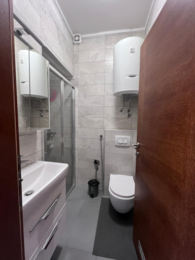Bathroom 3, Oasis Royal Apartments, Sarajevo