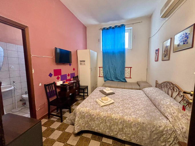 Others 3, B&B Ai piedi dell'Etna, Catania
