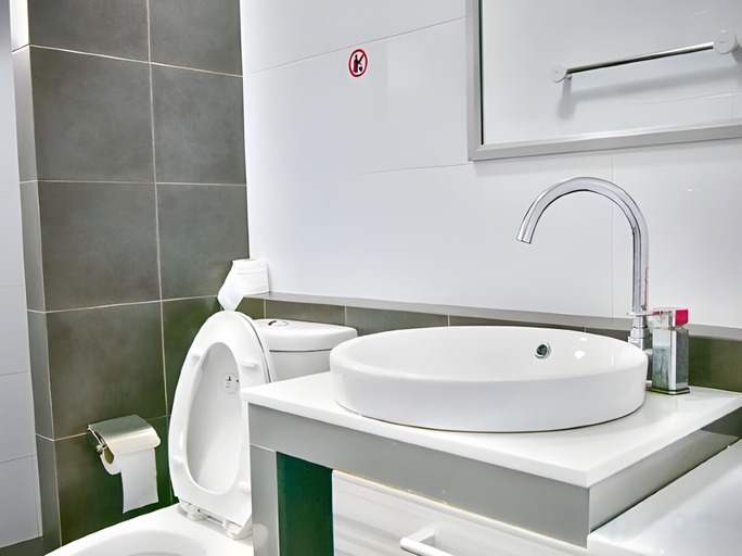 Bathroom 4, Peony's Home, Don Muang