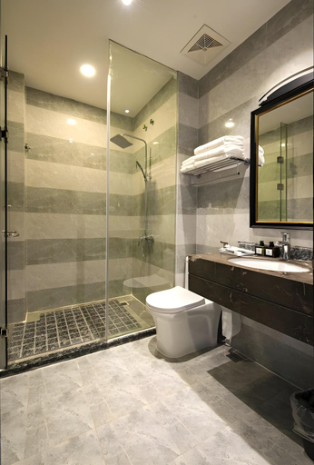 Bathroom 5, Vangvieng Night Market Resort, Vangvieng