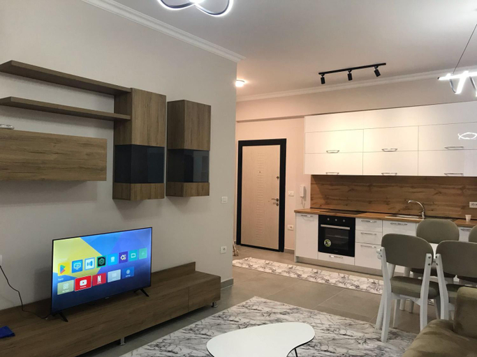 Shared lounge/TV area