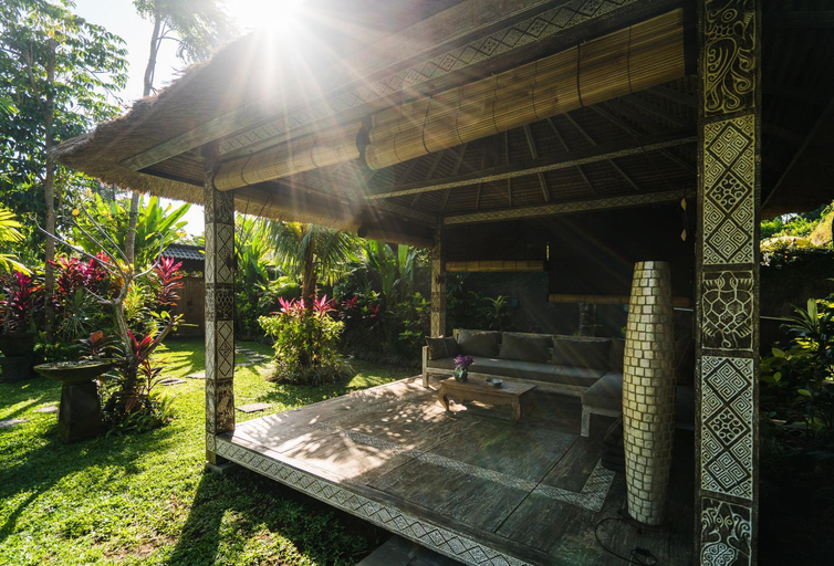 Others 5, Villa Daksina, Badung