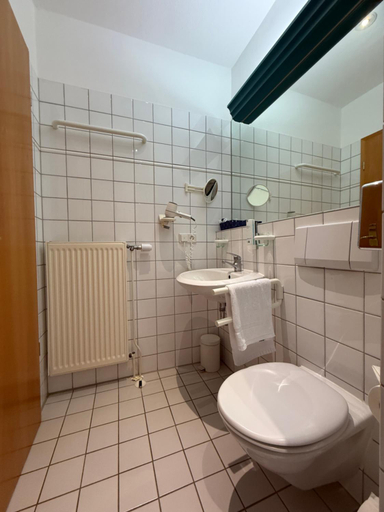 Bathroom 3, Gastehaus Weserblick am Weser-Sandstrand, Wesermarsch