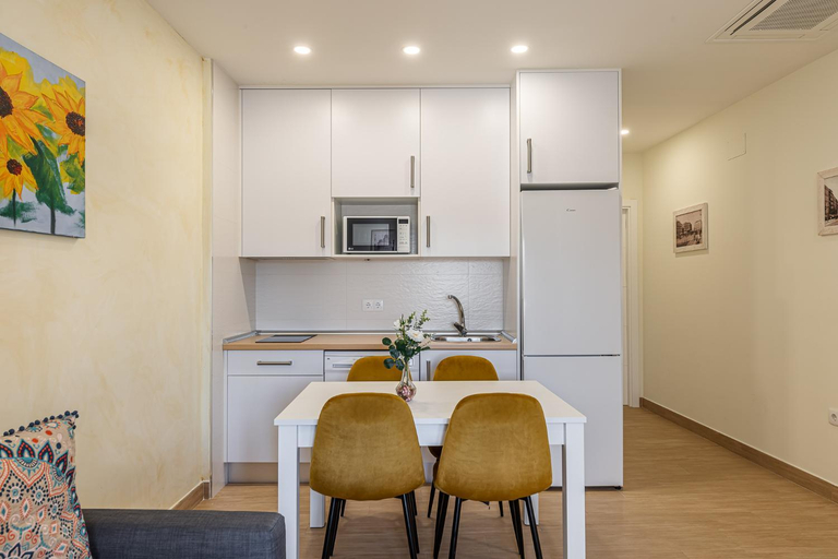Others 4, Jardines - Apartamentos & Estudio, Madrid