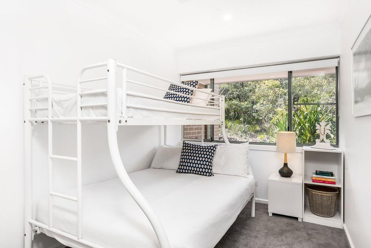 Others 2, James Cook Apartments - w. pool beach access, Byron