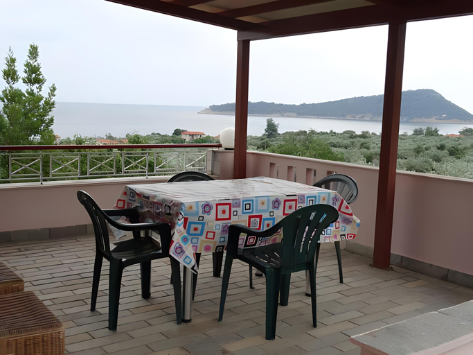 Others 3, Villa Melina 1, East Macedonia and Thrace