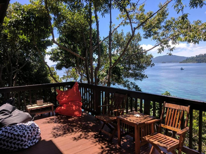 Others 3, Cashewnut Cove, Muang Satun