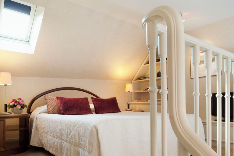 Bedroom 4, Hôtel de l'Arcade, Paris
