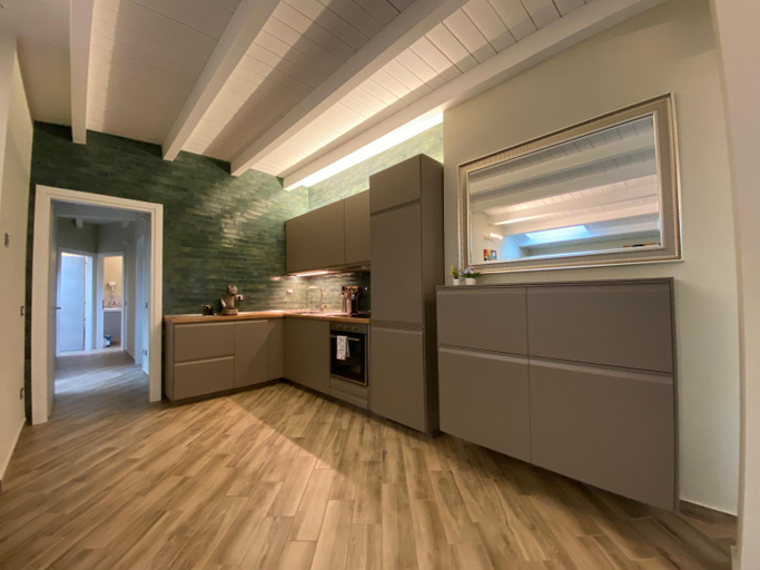 Others 3, Jacky House 3.0, Lodi