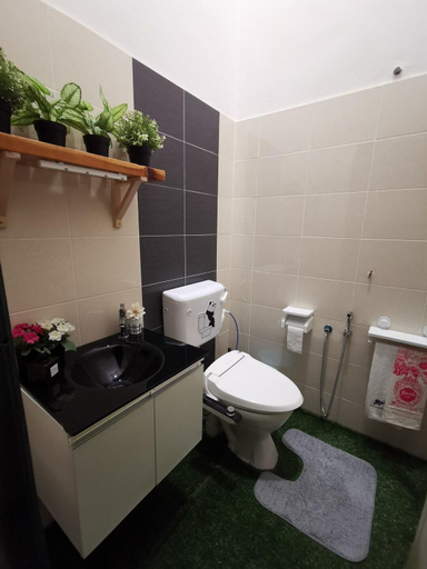 Bathroom 3, Cozy Beach Getaway, Kuantan