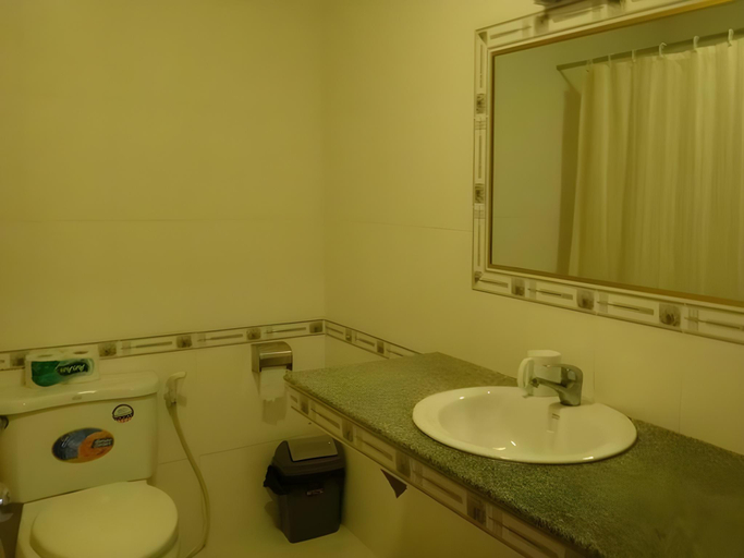 Bathroom 3, Quoc Te Hotel, Cà Mau