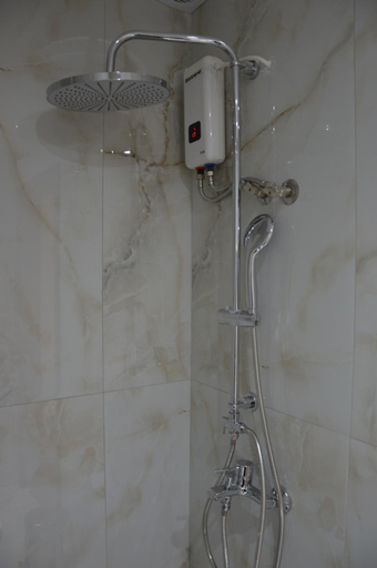Bathroom 2, Aqua Mare Sea Side Rooms, Central Macedonia