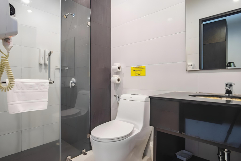 Bathroom 4, Naiyang Beach Hotel, Phuket Island