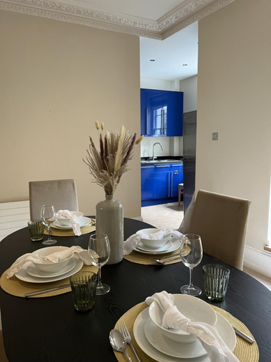 Others 5, Belgravia Apartments, London