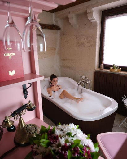 Bathroom 4, Minia Cave Hotel, Ürgüp
