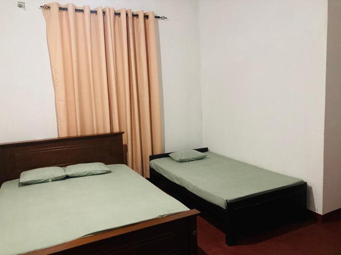 Bedroom 2, Yu Home Stay Anuradhapura, N. Palatha Central