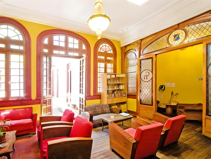 Public Area 3, La Casa Roja Hostel, Santiago