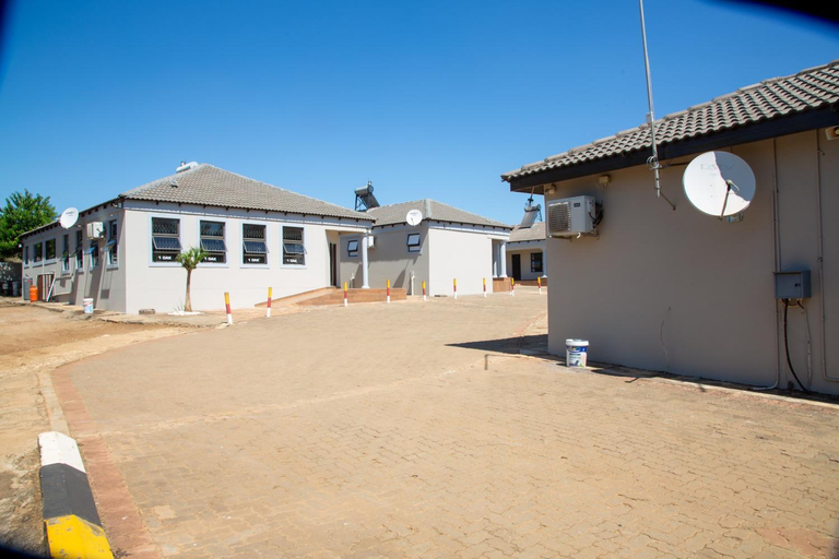 Exterior & Views 1, 1 OAK Resort, Vhembe