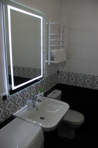 Bathroom 2, Arcadia City View Apartments, Odes'ka