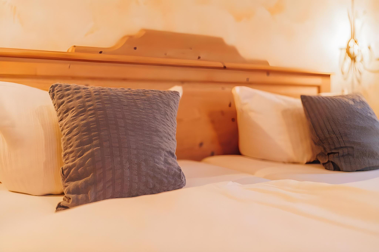 Bedroom 4, Landhotel Neukirchner Hof, Amberg-Sulzbach