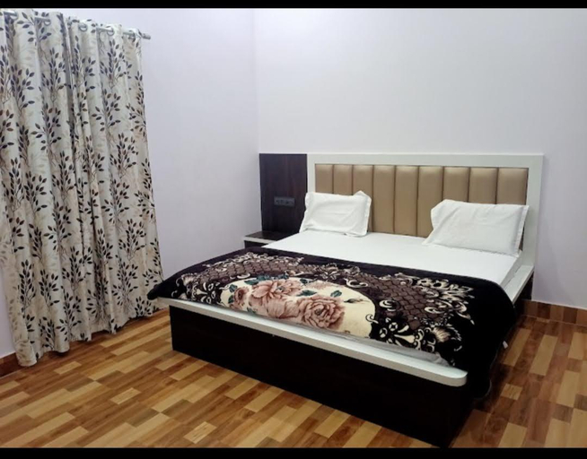 Bedroom 4, Rudra Residency near railway station , Mathura