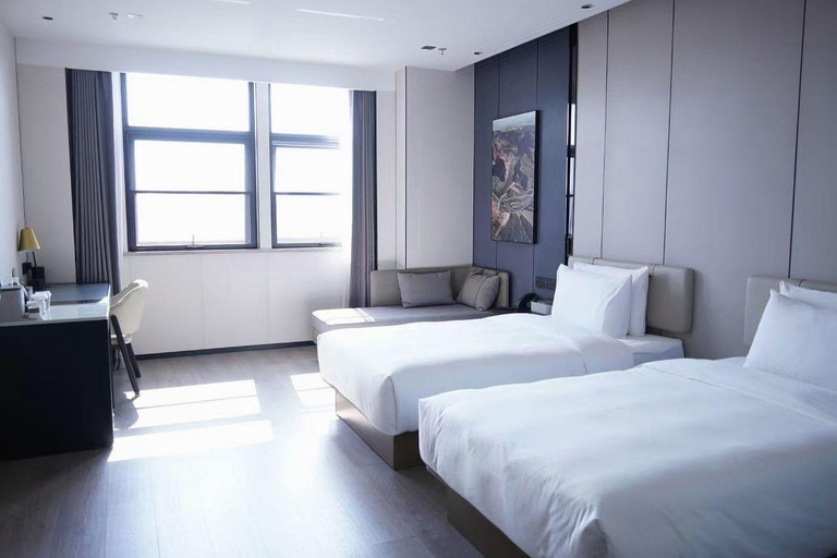 Bedroom 2, Atour Hotel Nanjing Jiangning Hushan Road, Nanjing