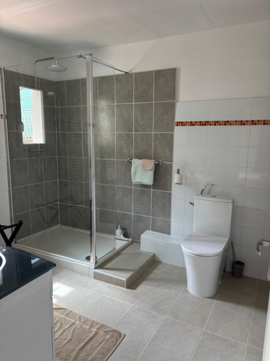 Bathroom 2, Villa Bonheur Vallespir, Pyrénées-Orientales