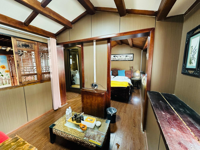 Others 5, Qinminshe Inn, Lijiang