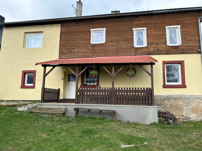 Others 3, Chalupa u Zizky, Děčín