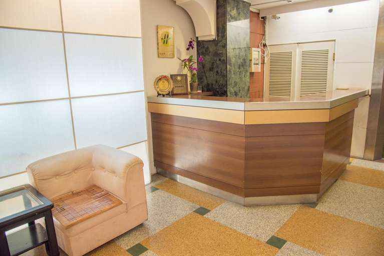 Others 3, Hau Gung Hotel, Taichung