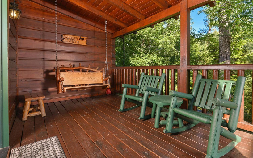 Facilities 5, Awesome Getaway and a Theater, Sevier
