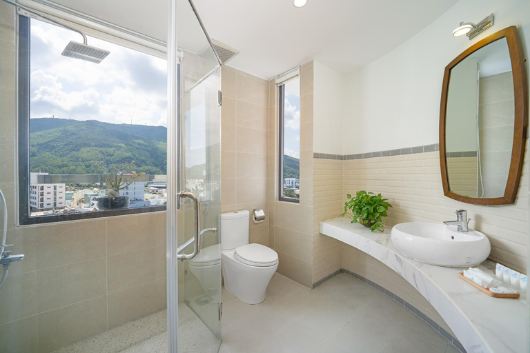 Bathroom, Mira Grand Hotel Quy Nhon, Qui Nhơn