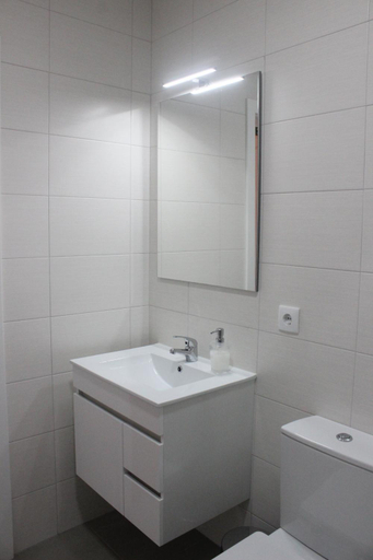 Bathroom 3, Casa Dona Alzira, Arganil