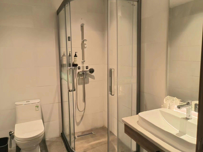 Bathroom 3, Rezen Hotel Beihai Silver Beach, Beihai