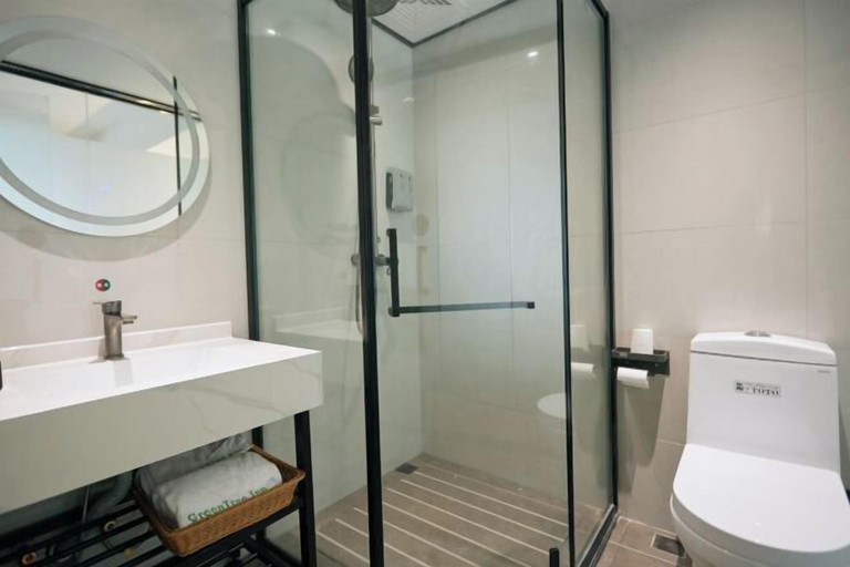 Bathroom 3, GreenTree Inn (Pingtan Longfeng Bathing Beach Xihang Road), Fuzhou