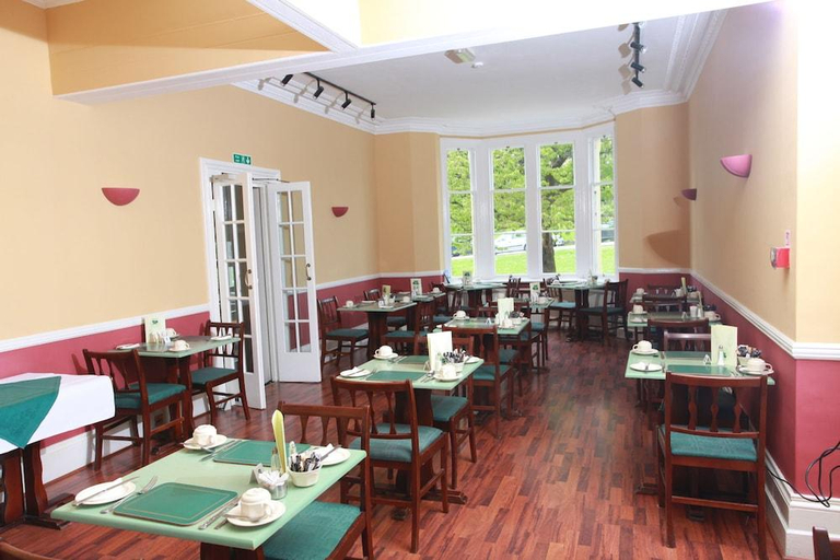 Food & Drinks 5, Russell, Kent