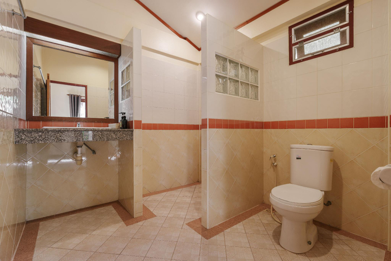Bathroom 5, Palm Village, Pulau Phuket
