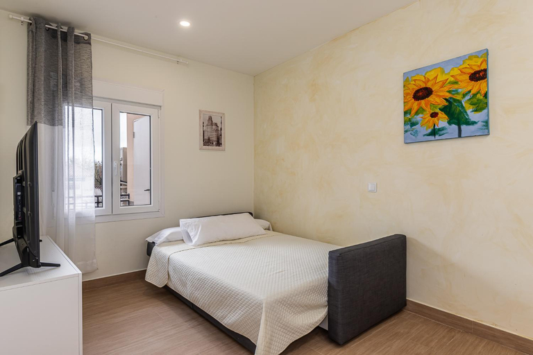 Others 5, Jardines - Apartamentos & Estudio, Madrid