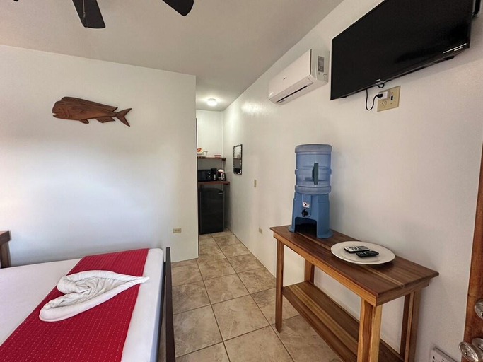 Bedroom 4, All Seasons Belize