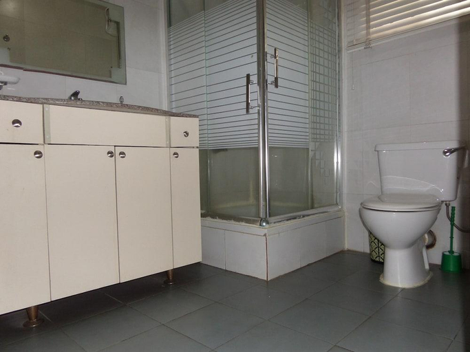 Bathroom, The Town House, Egbeda