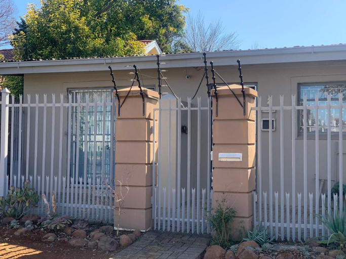 Others 4, Evening Star Guest Units, Mangaung